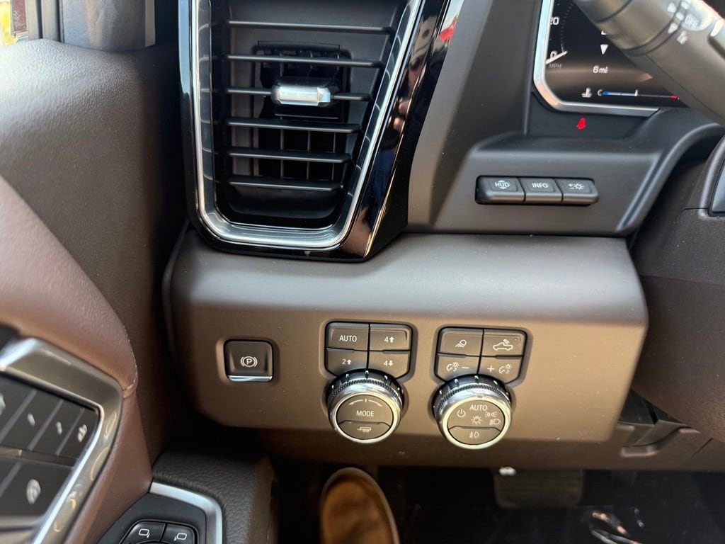 2026 GMC Sierra 3500HD Denali - Photo 12
