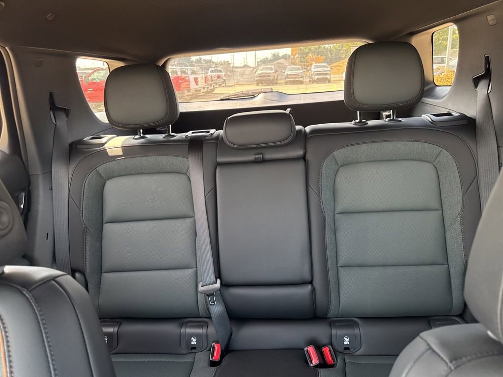 2026 GMC Terrain AT4 - Photo 13