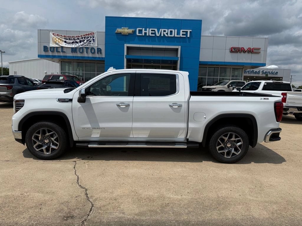 2026 GMC Sierra 1500 SLT - Photo 1