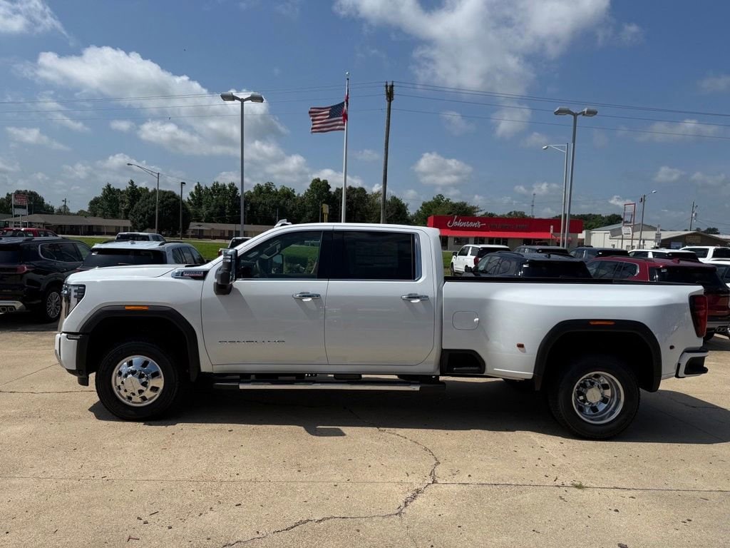 2026 GMC Sierra 3500HD Denali - Photo 7