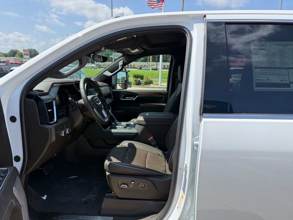 2026 GMC Sierra 3500HD Denali - Photo 9