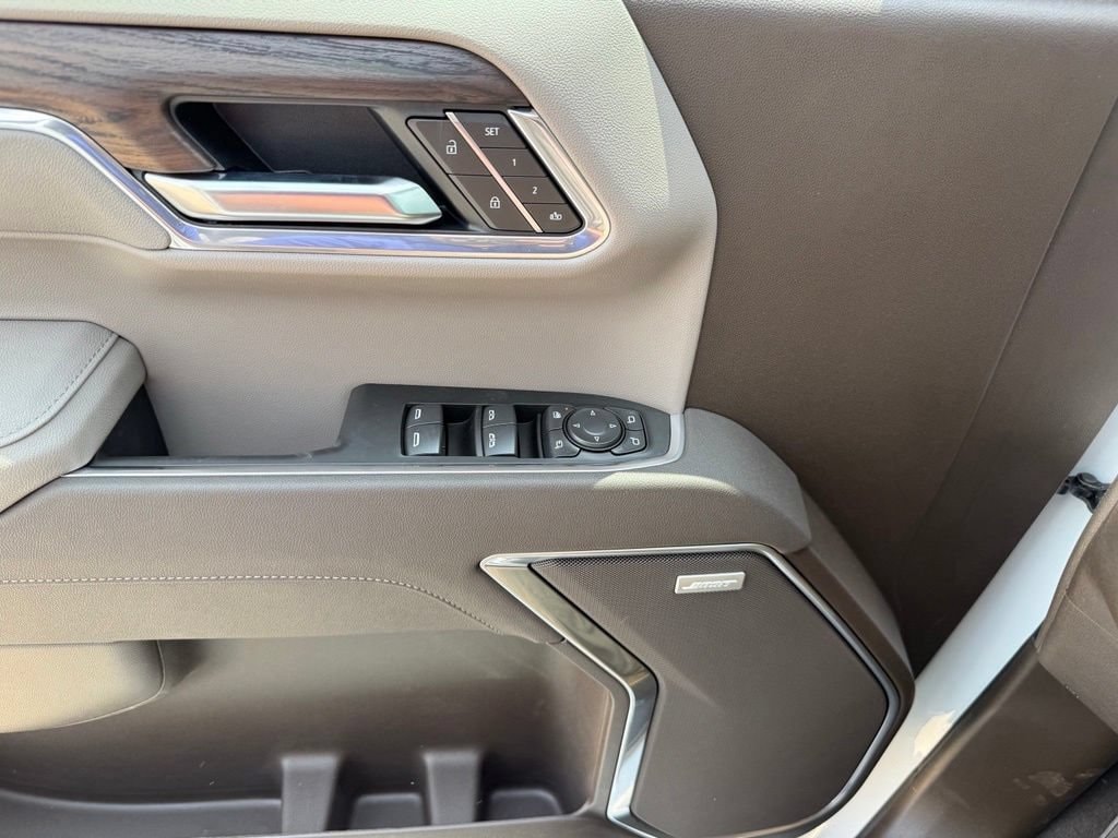 2026 GMC Sierra 1500 SLT - Photo 14
