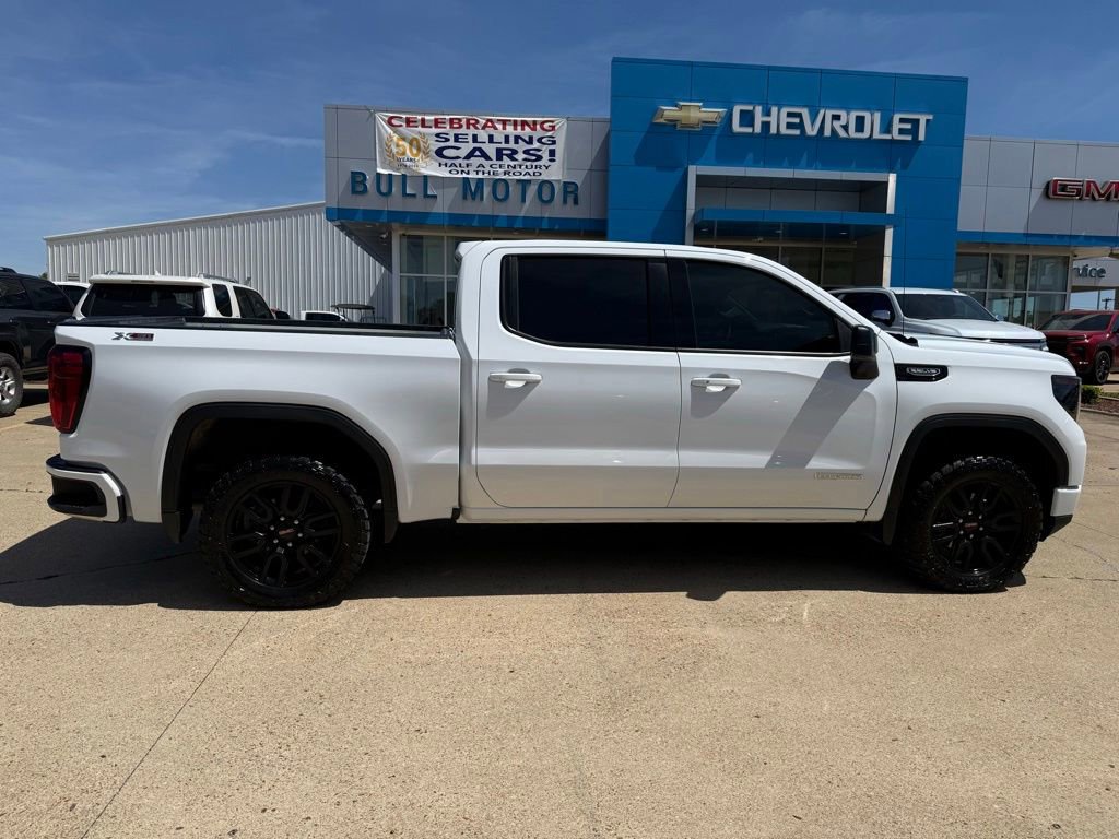 2025 GMC Sierra 4WD Crew Cab Short Box Elevation's photo