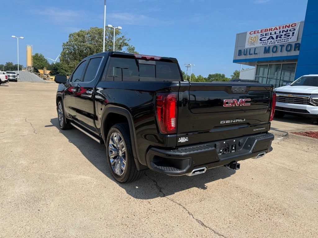 Used 2024 GMC Sierra 1500 Denali Denali with VIN 1GTUUGE89RZ217844 for sale in Little Rock