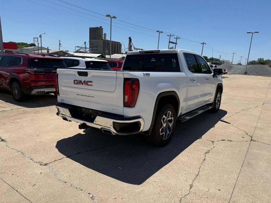 Used 2024 GMC Sierra 1500 SLT with VIN 3GTUUDED9RG447377 for sale in Little Rock