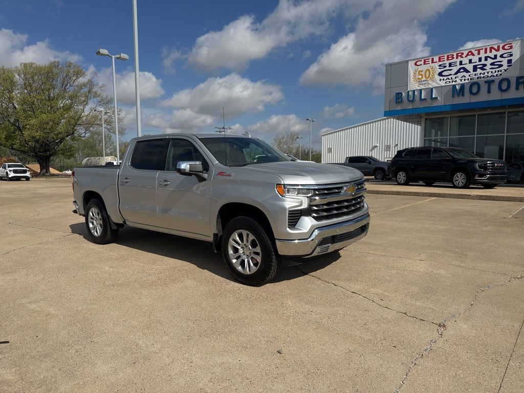 Used 2022 Chevrolet Silverado 1500 LTZ with VIN 2GCUDGED2N1503681 for sale in Little Rock