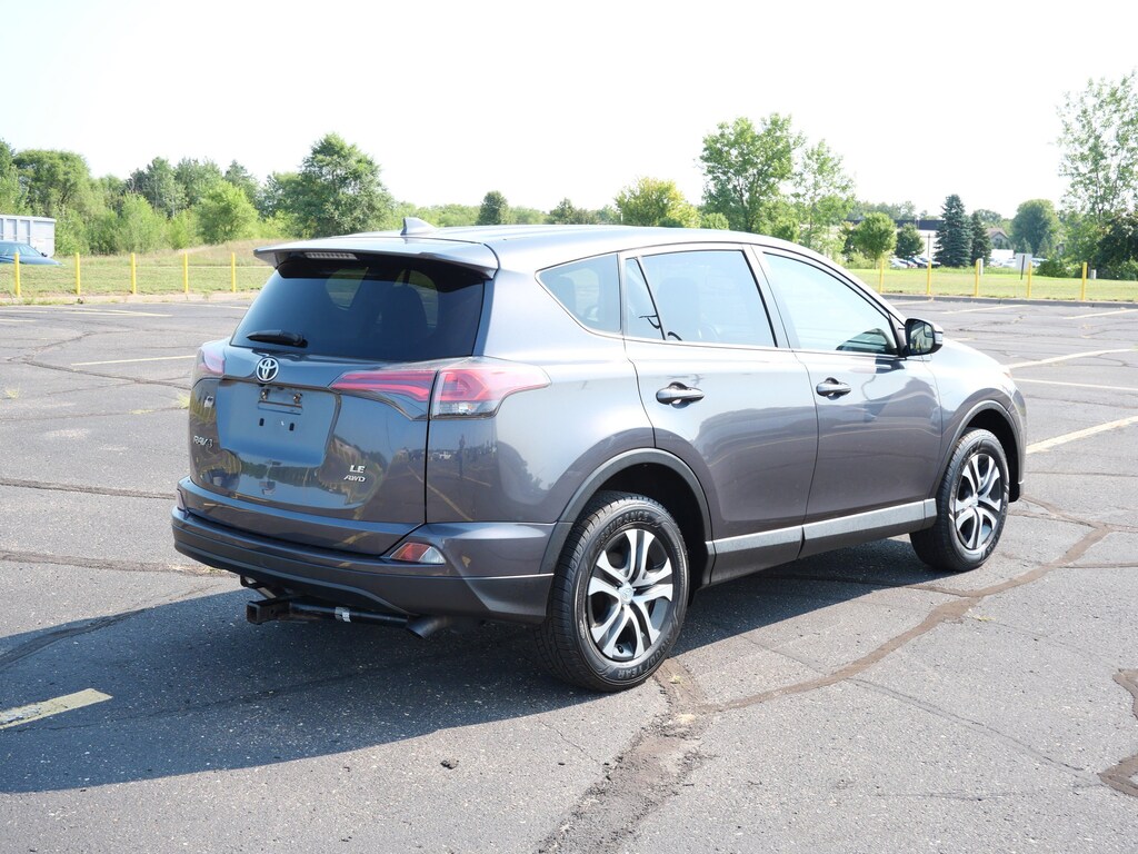 Used 2018 Toyota RAV4 LE SUV