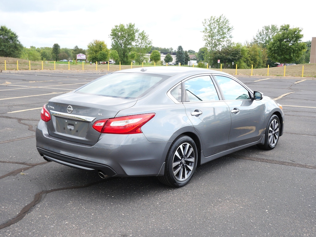 Used 2016 Nissan Altima 2.5 SL Sedan