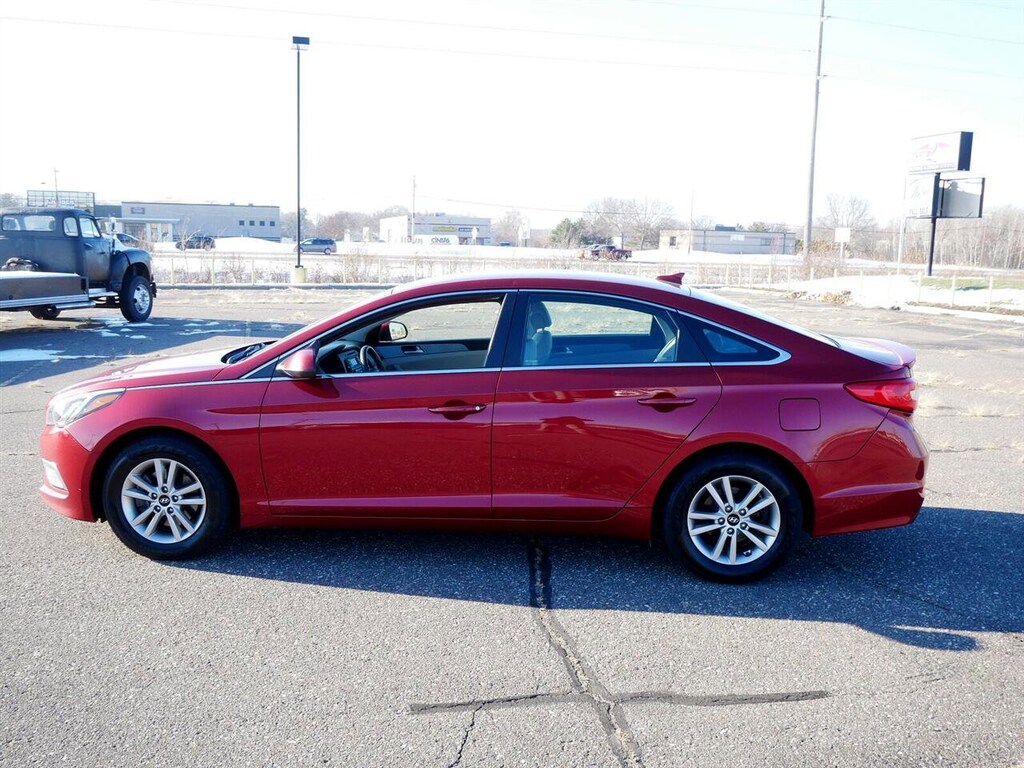 Used 2015 Hyundai Sonata SE Sedan