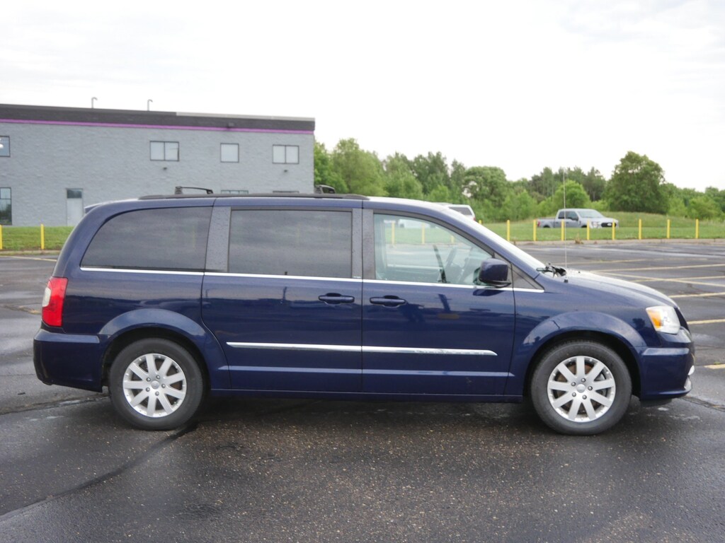 Used 2014 Chrysler Town & Country Touring Van