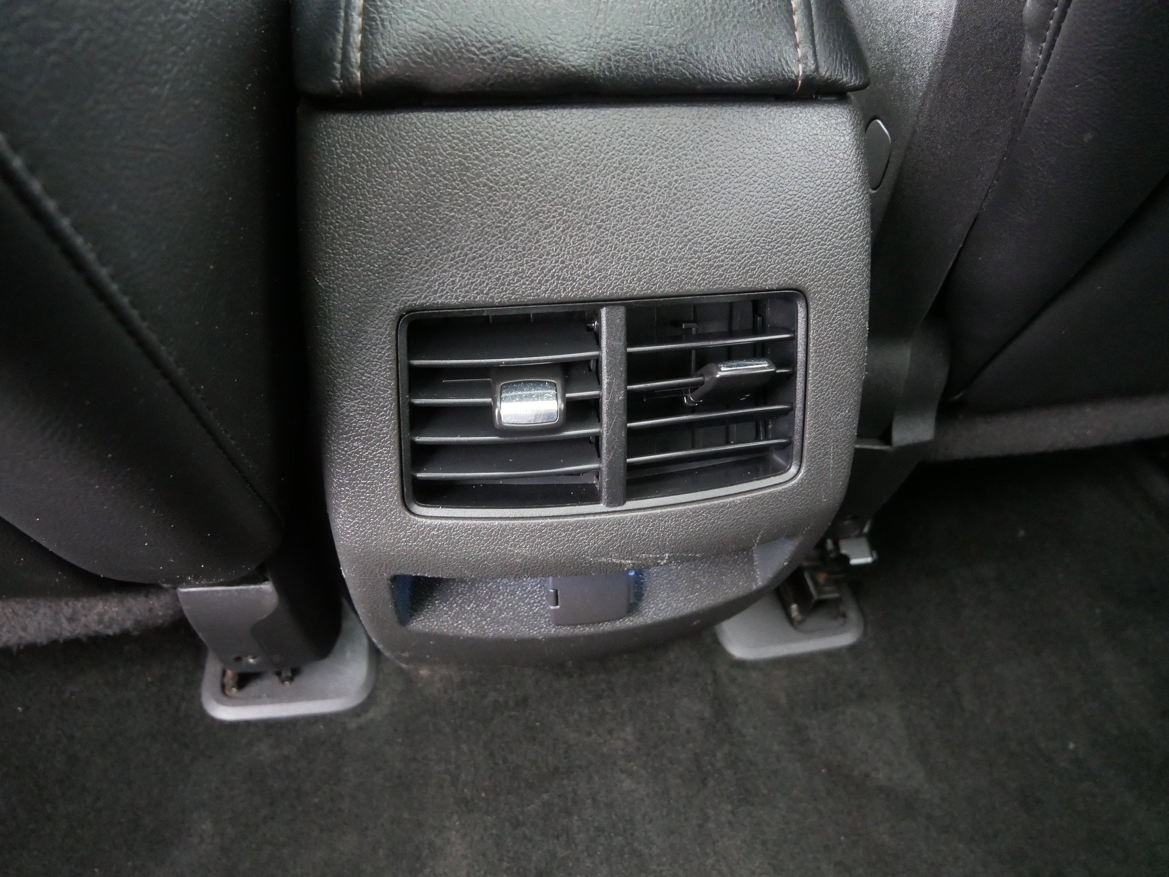 2011 Ford Edge Limited - Photo 17