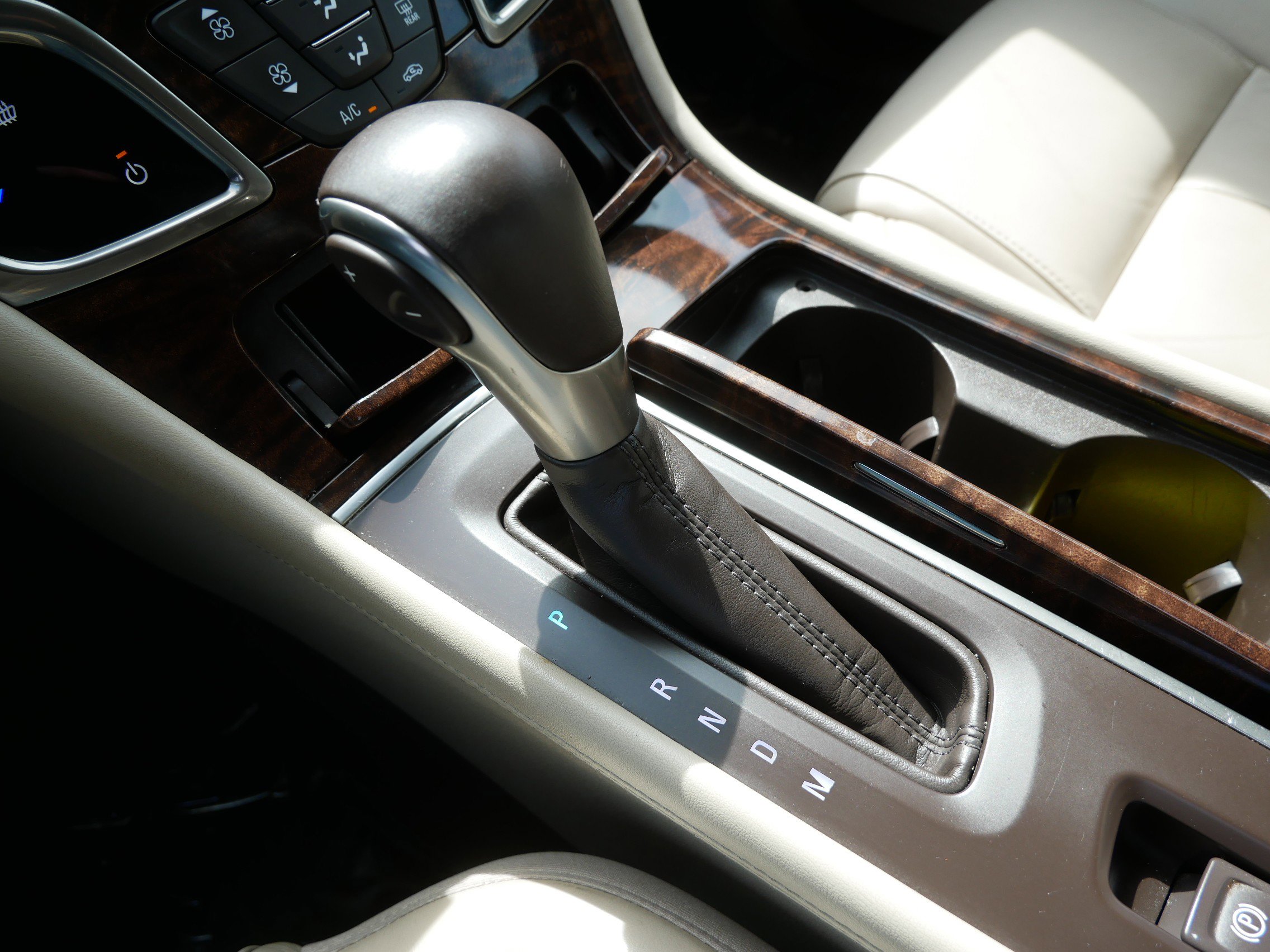 2016 Buick LaCrosse Leather - Photo 11