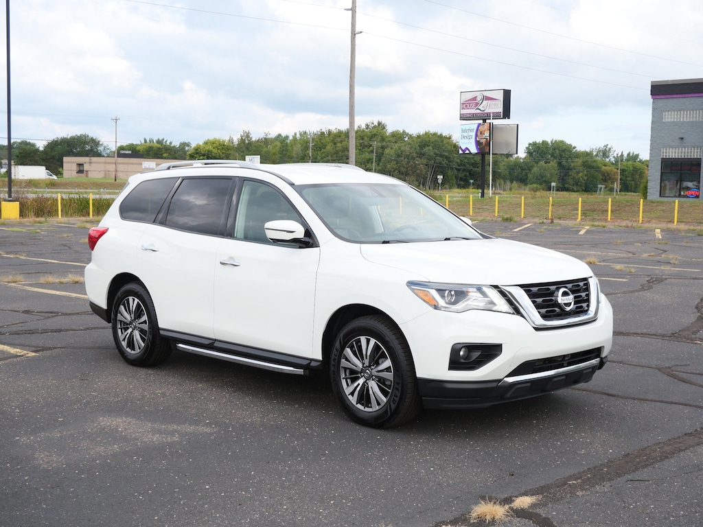 Used 2020 Nissan Pathfinder SL SUV