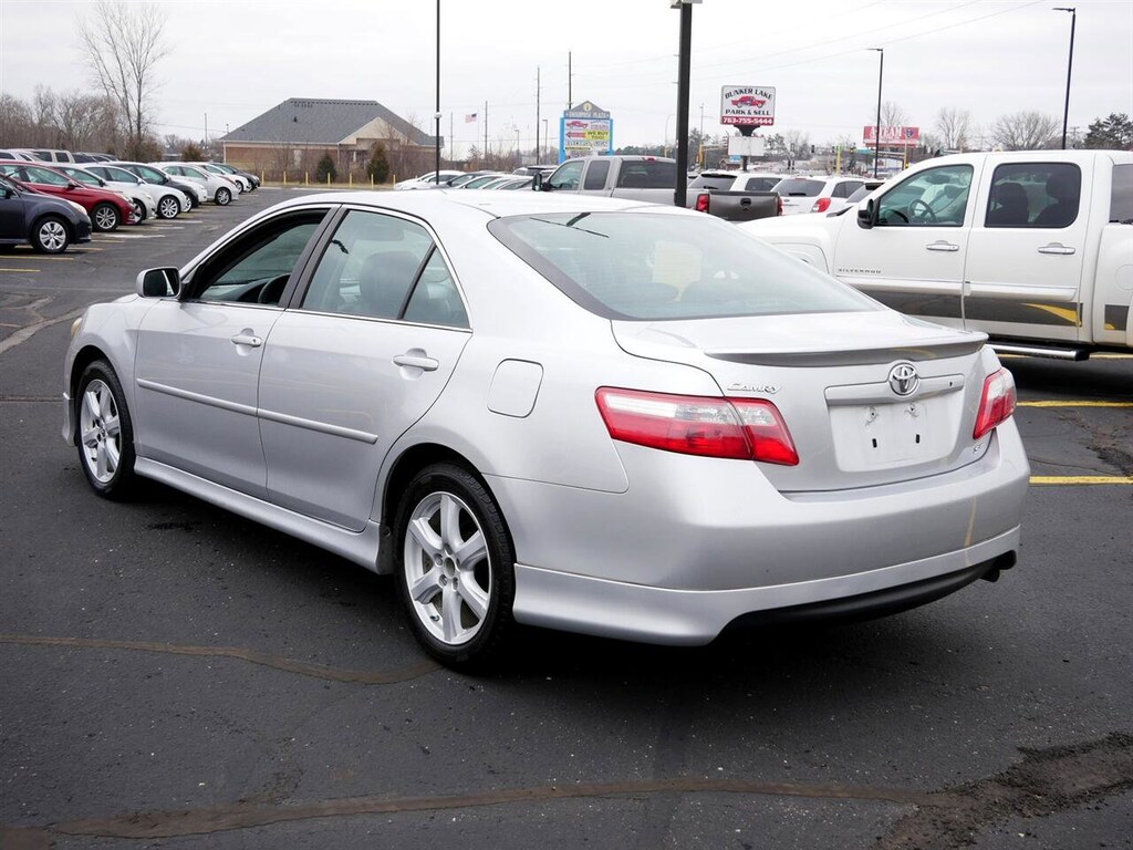 Used 2009 Toyota Camry SE Sedan