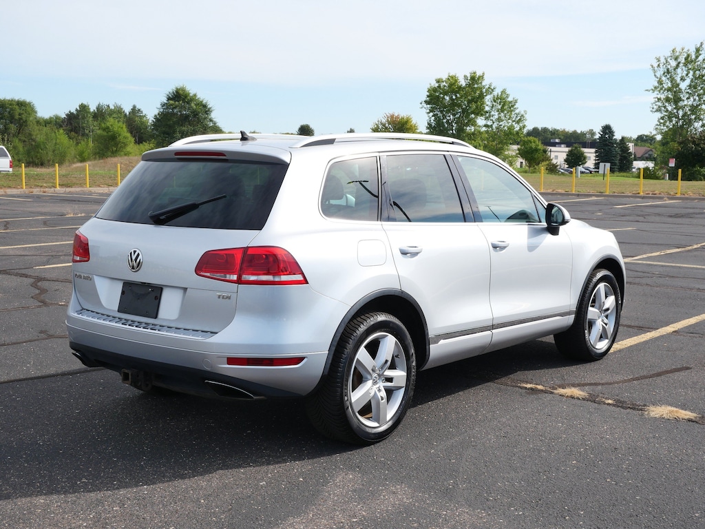 Used 2012 Volkswagen Touareg TDI Sport w/Navigation SUV