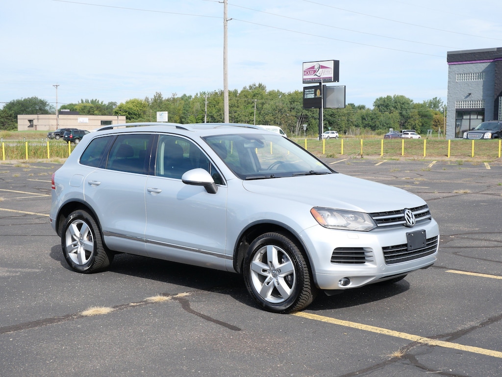 Used 2012 Volkswagen Touareg TDI Sport w/Navigation SUV