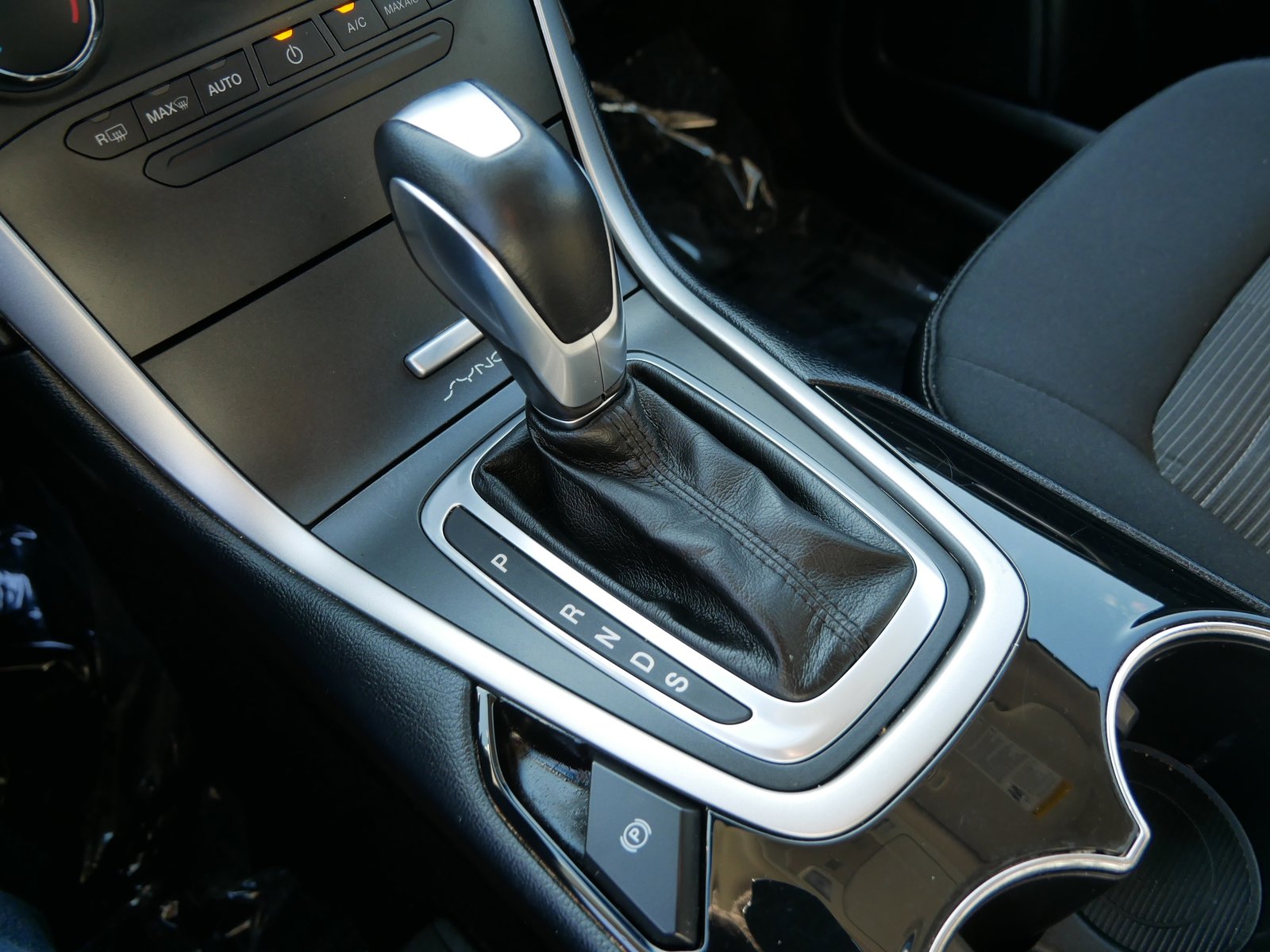 2017 Ford Edge SEL - Photo 14