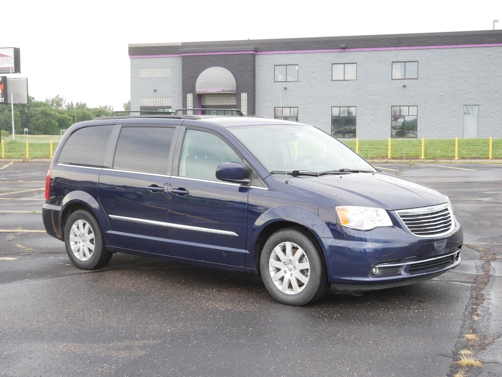 Used 2014 Chrysler Town & Country Touring Van