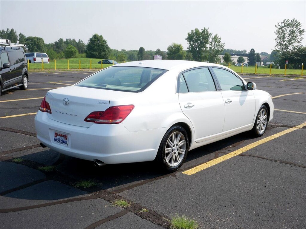 Used 2009 Toyota Avalon Limited Sedan