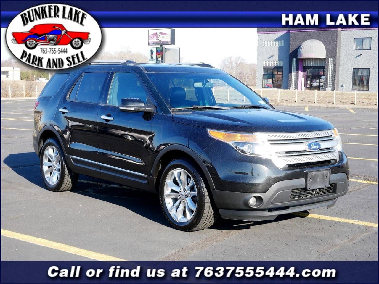2015 Ford Explorer XLT's photo