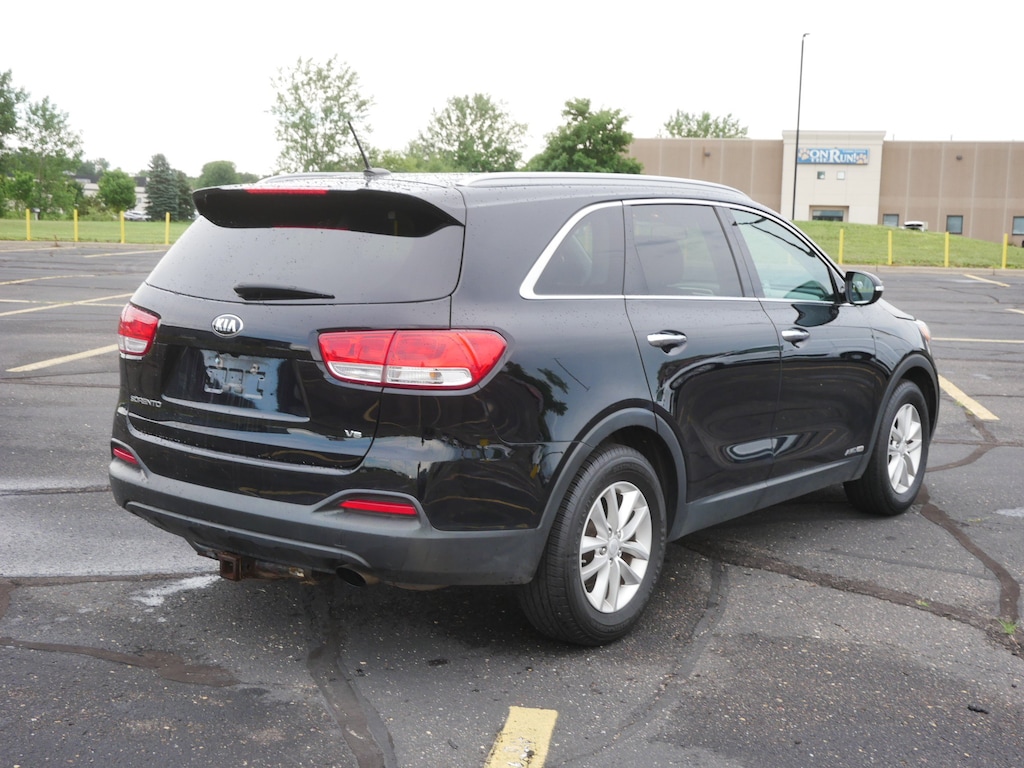 Used 2016 Kia Sorento 3.3L LX AWD SUV