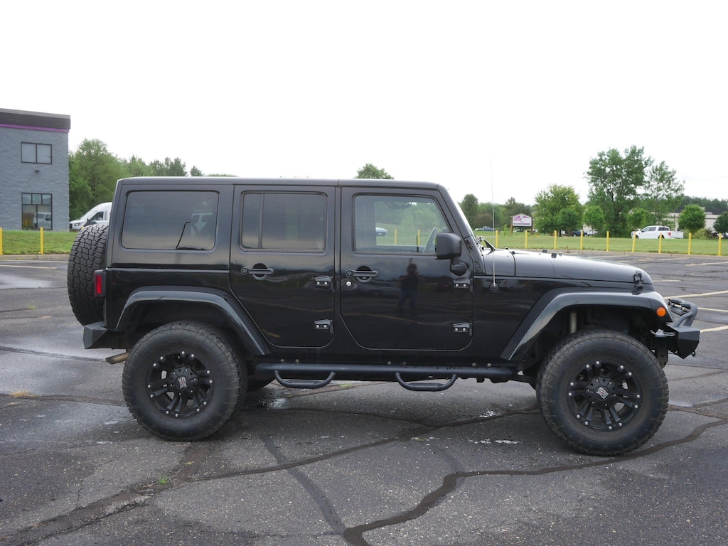 Used 2015 Jeep Wrangler Unlimited Sahara 4x4 SUV