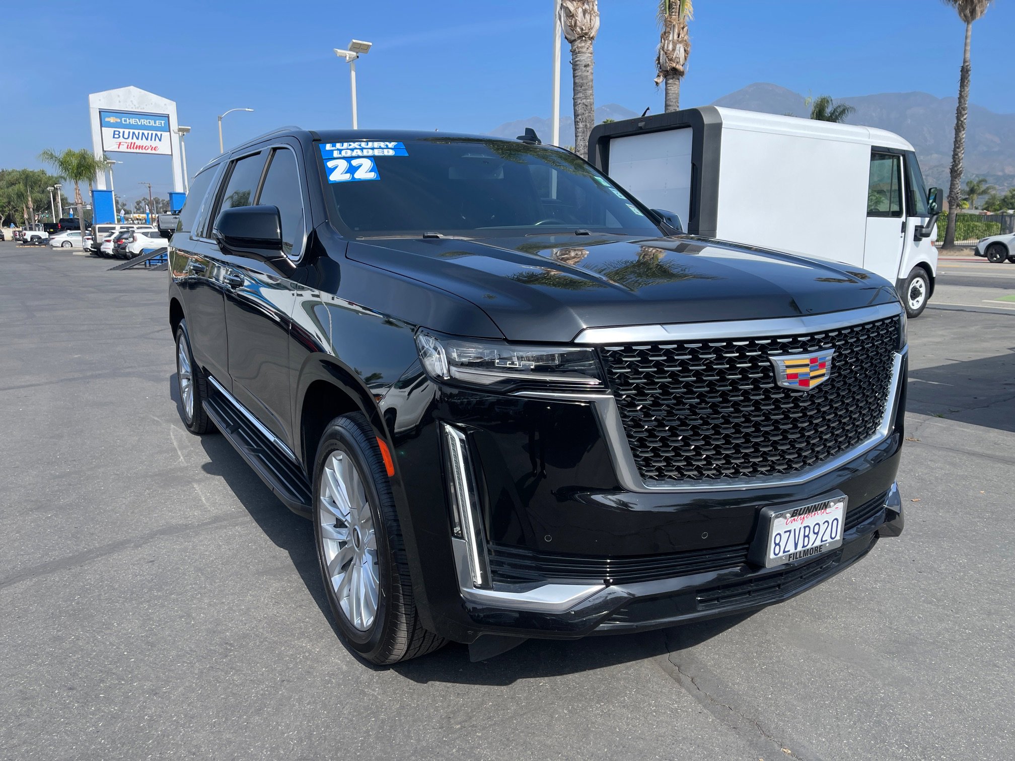 Used 2022 Cadillac Escalade ESV Luxury with VIN 1GYS3JKL7NR202070 for sale in Fillmore, CA