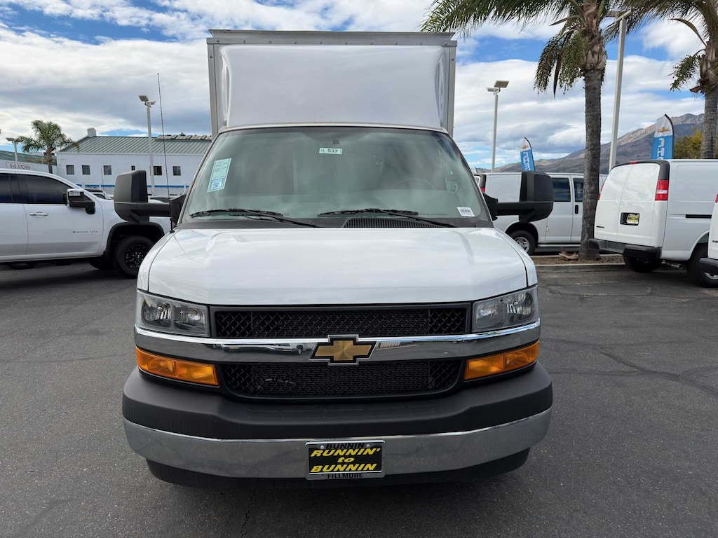 New 2025 Chevrolet Express Cutaway 3500 1WT Cutaway Van