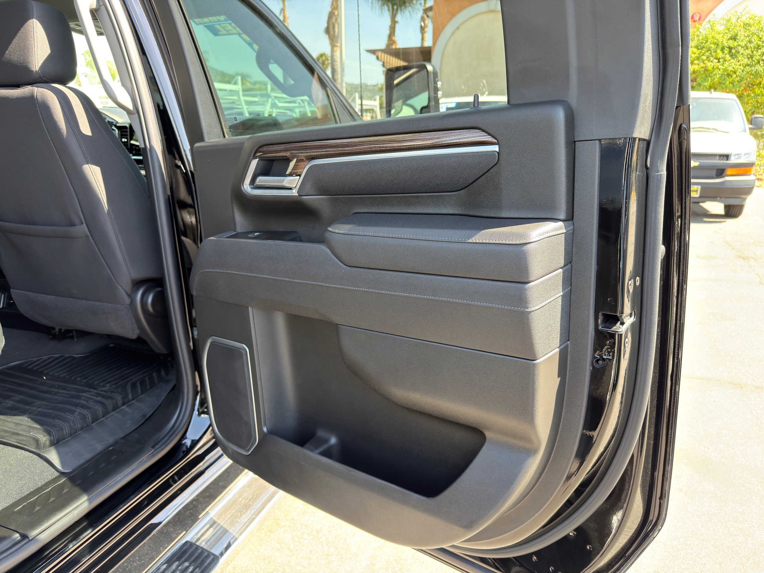 2025 Chevrolet Silverado 2500HD LT - Photo 13