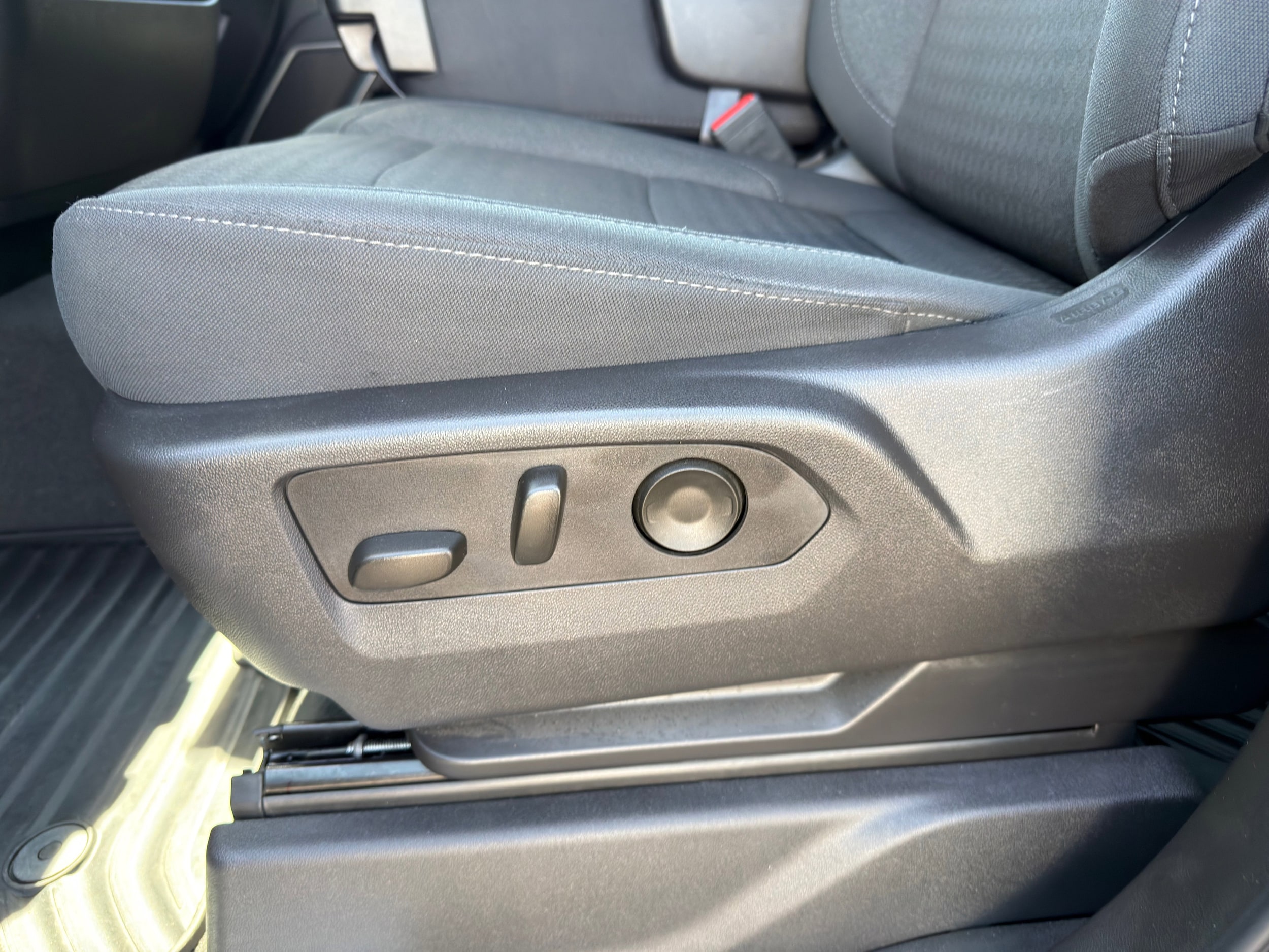 2025 Chevrolet Silverado 2500HD LT - Photo 29