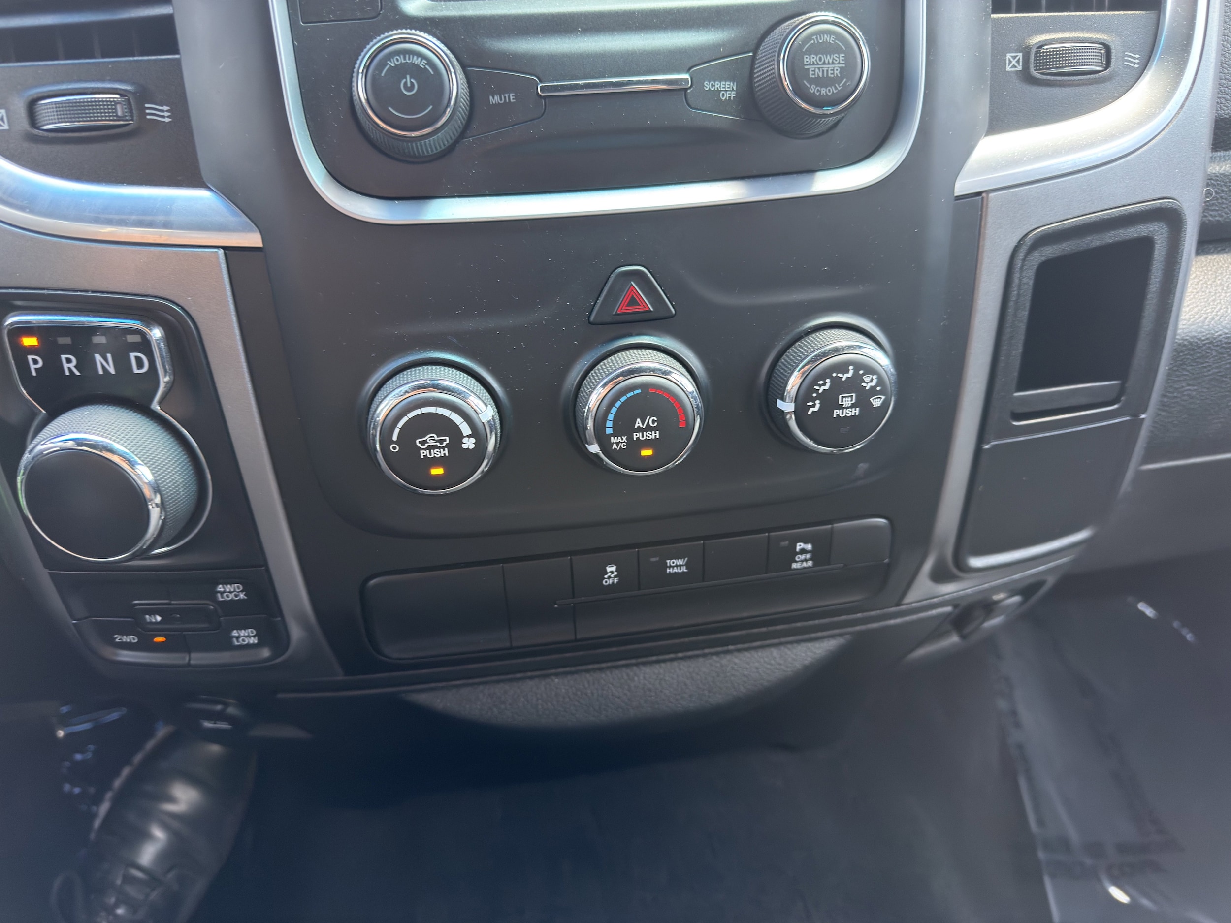 2024 RAM Ram 1500 Classic Warlock - Photo 31