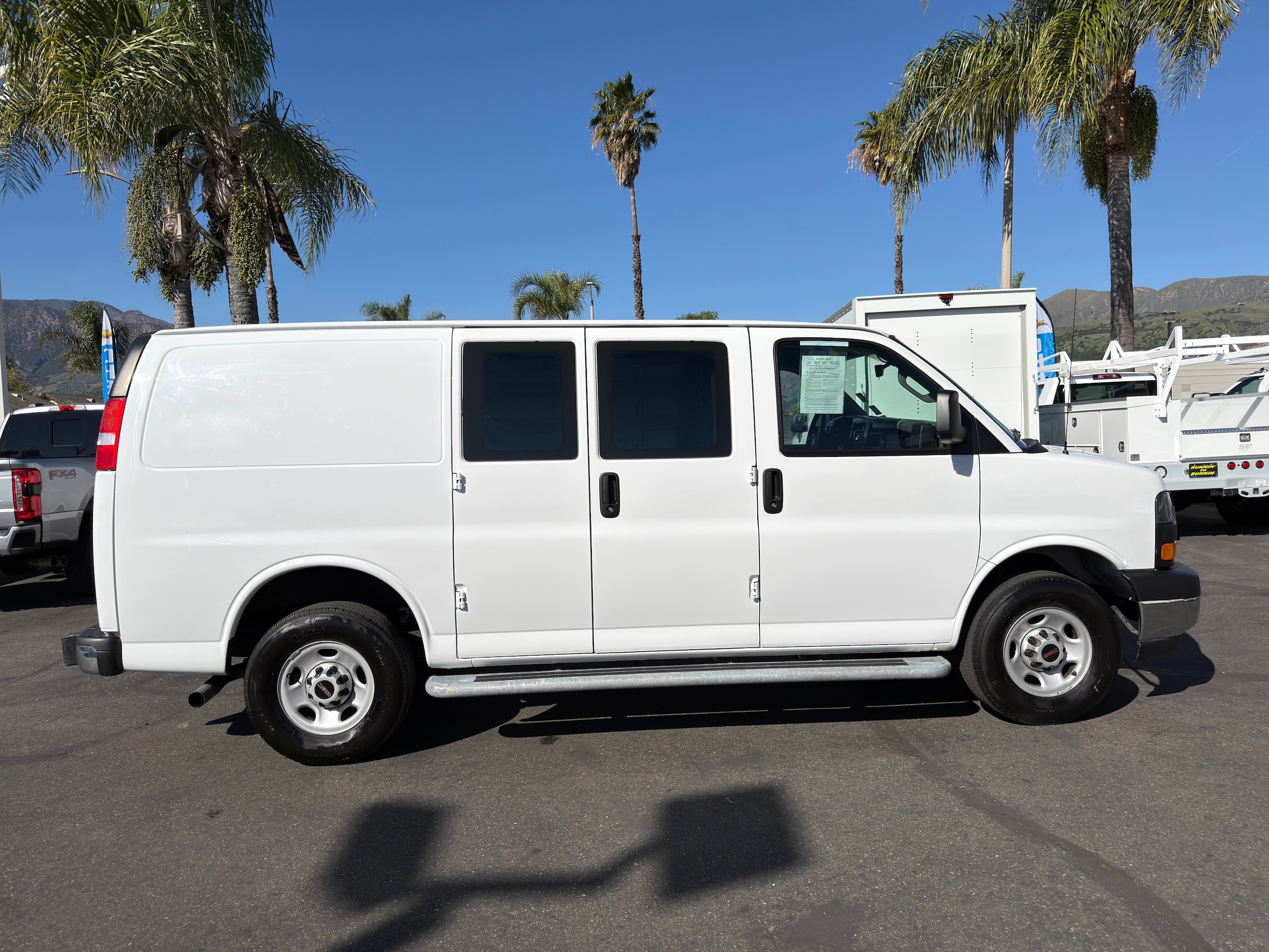 2024 GMC Savana Cargo Work Van - Photo 9
