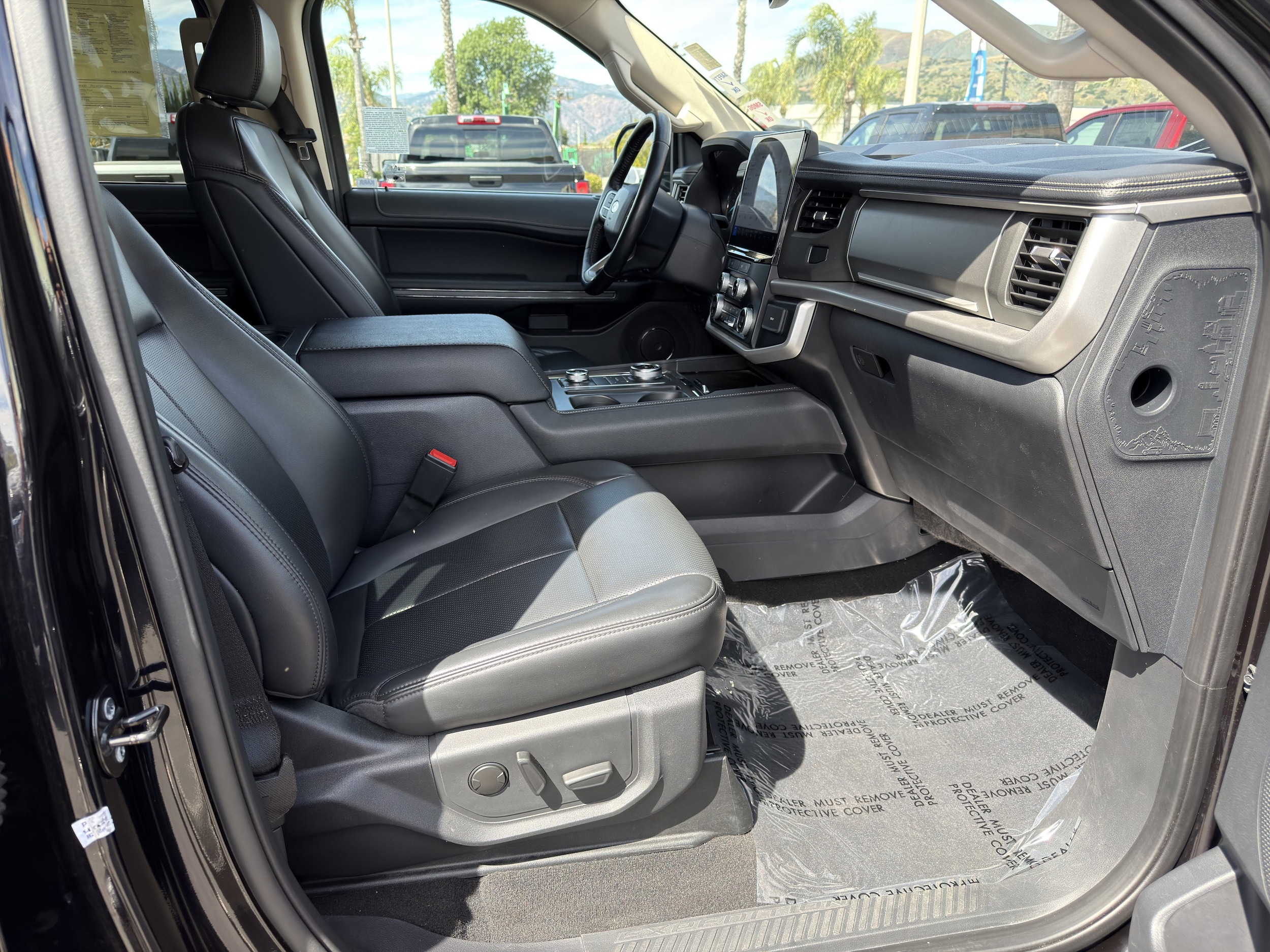 2024 Ford Expedition XLT - Photo 10