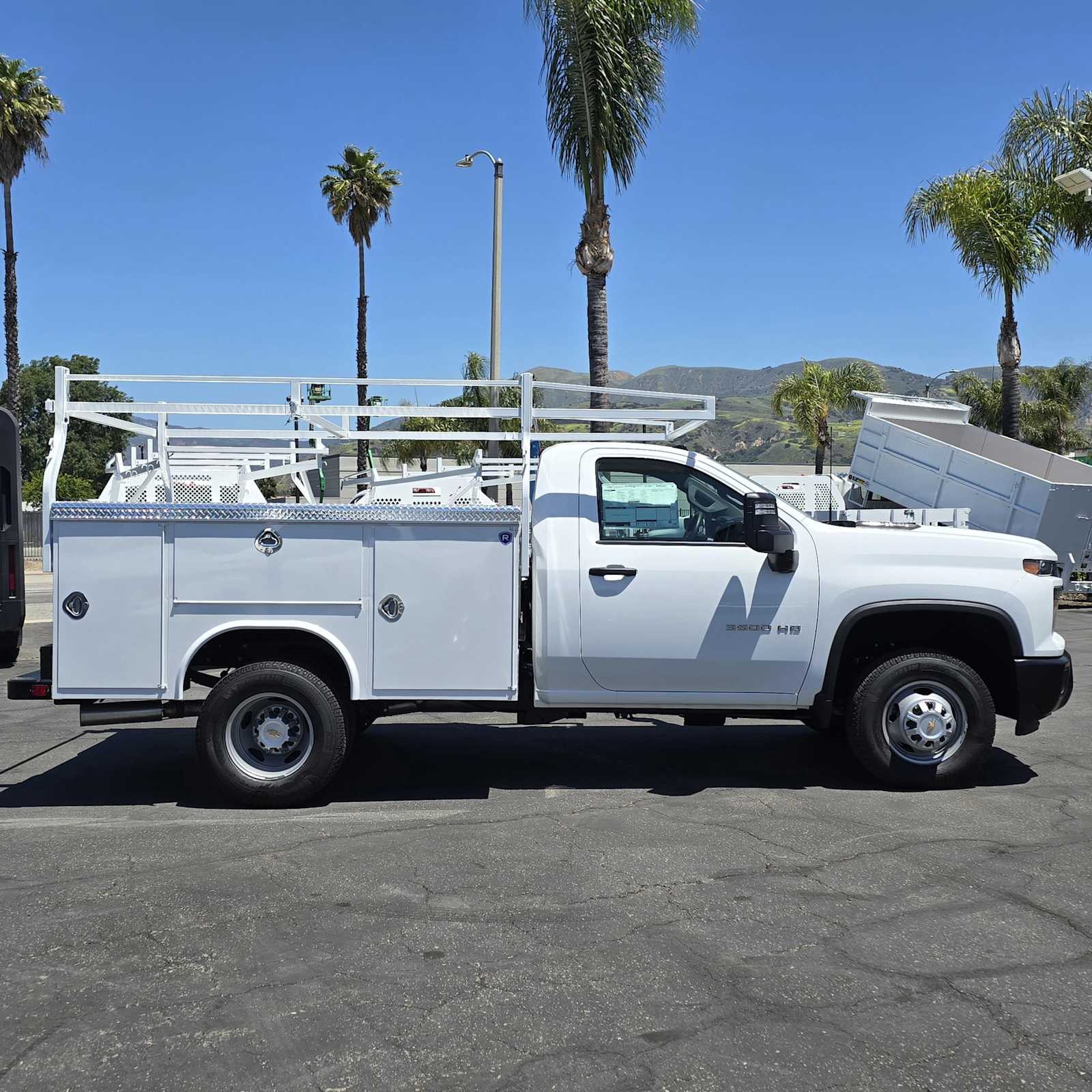 2025 Chevrolet Silverado 3500 HD Work Truck - Photo 11