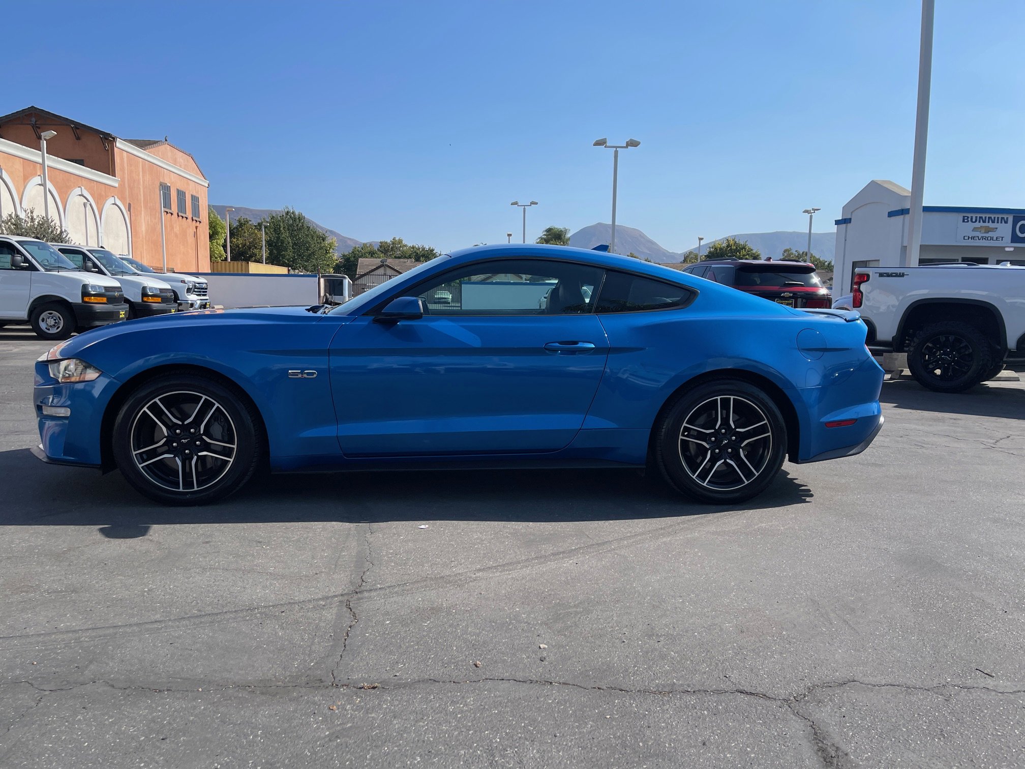 2021 Ford Mustang GT photo 3