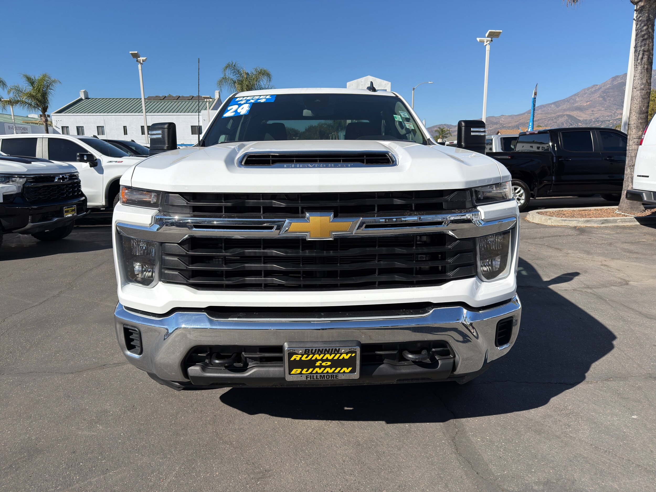 2024 Chevrolet Silverado 2500HD LT photo 3