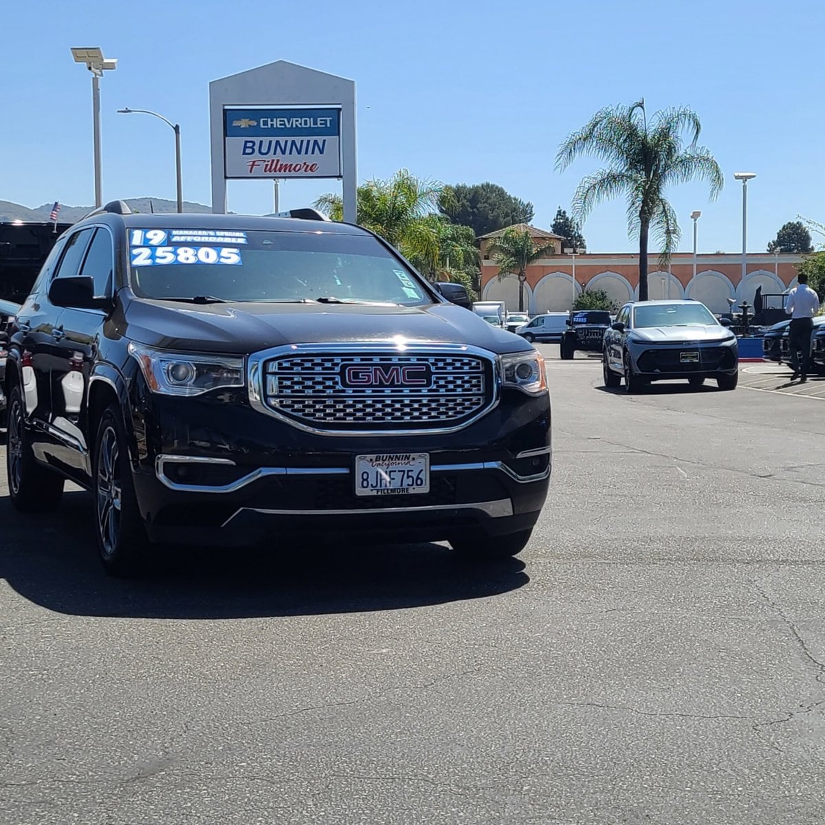 Used 2019 GMC Acadia Denali with VIN 1GKKNPLS0KZ143078 for sale in Fillmore, CA