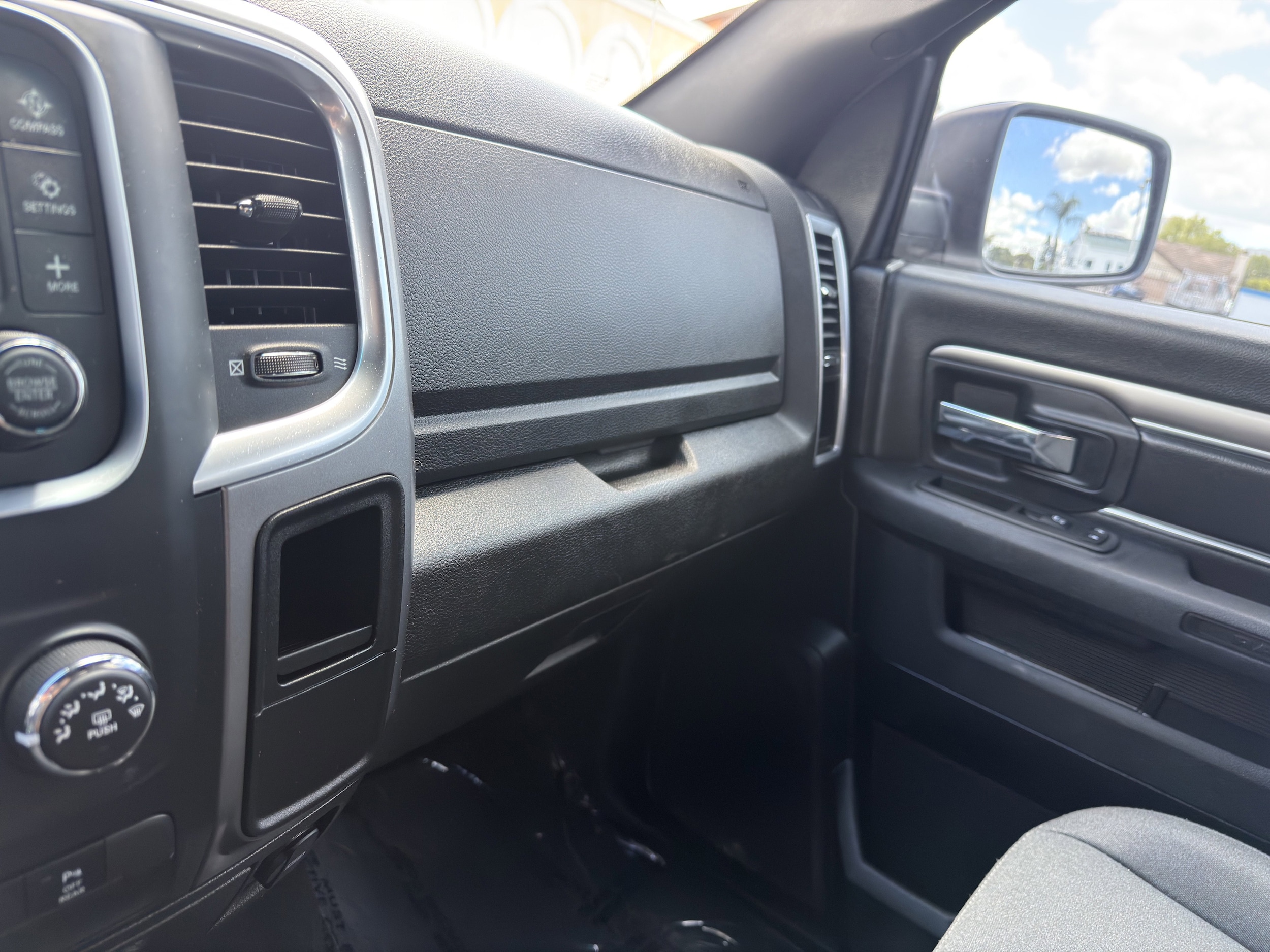 2024 RAM Ram 1500 Classic Warlock - Photo 34
