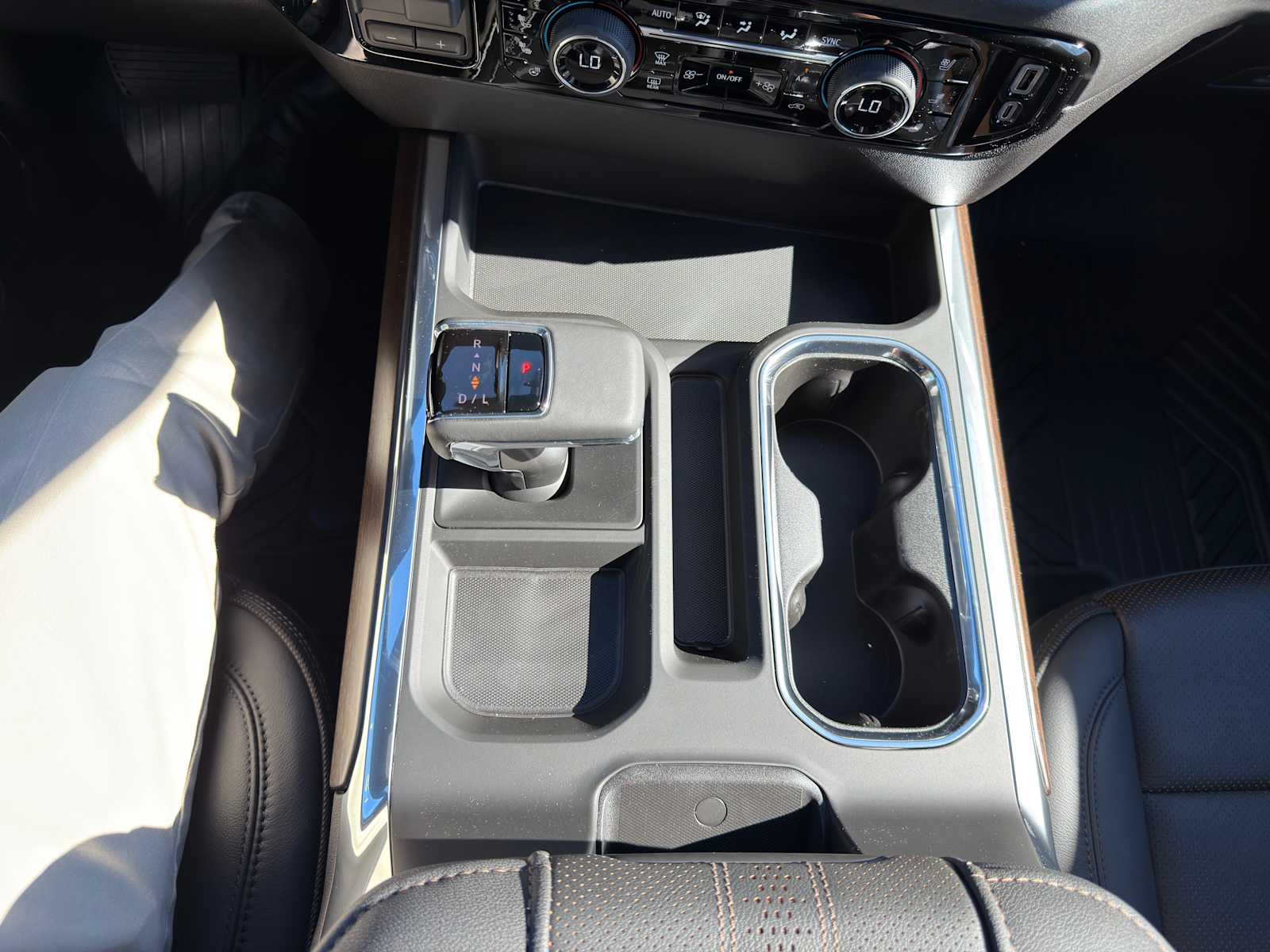 2026 Chevrolet Silverado 1500 High Country - Photo 43