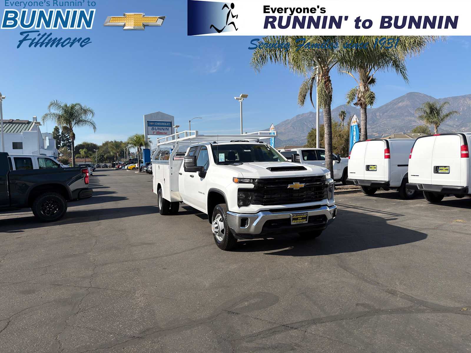 2025 Chevrolet Silverado 3500HD Work Truck's photo