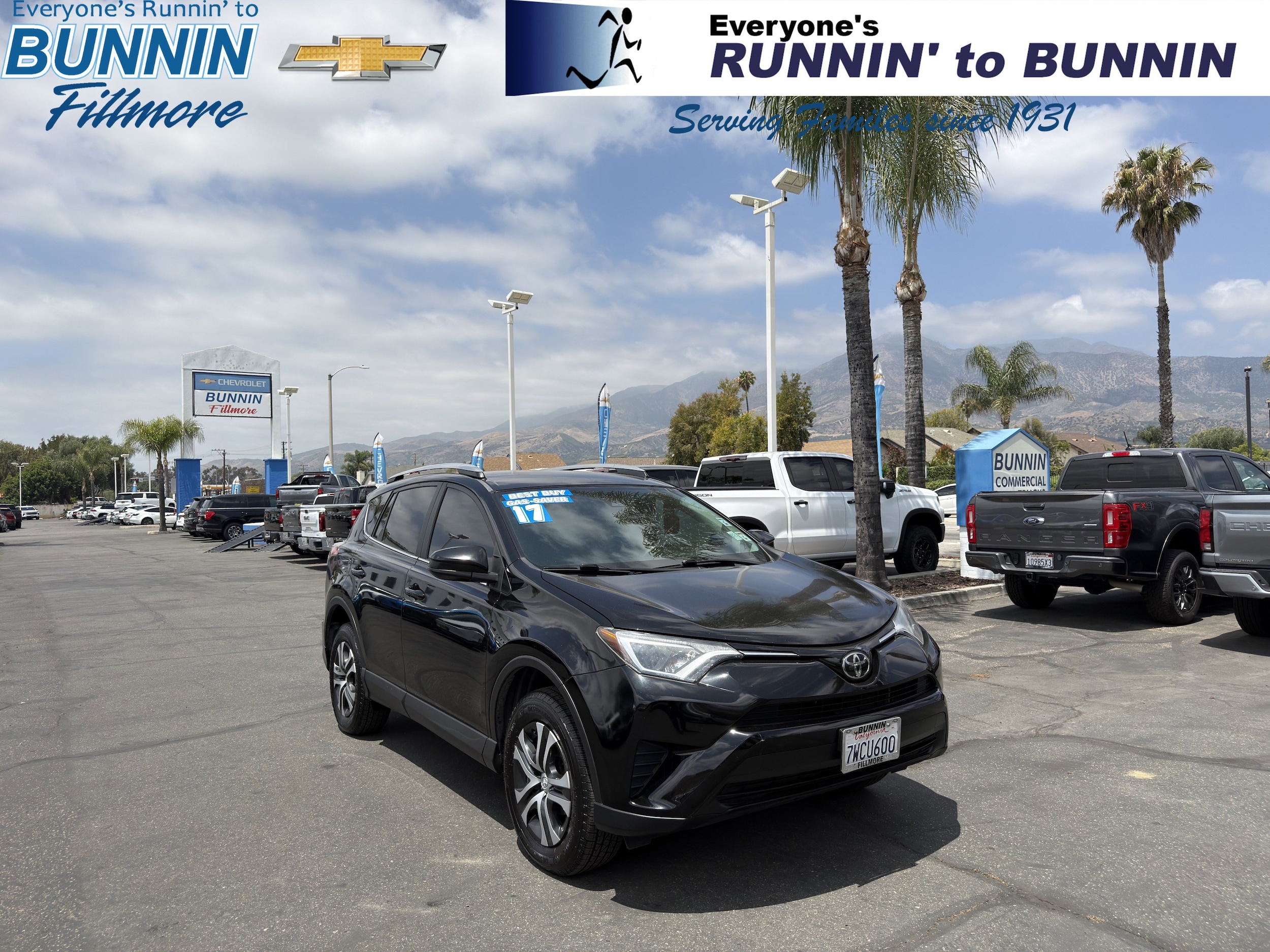 2017 Toyota RAV4 LE AWD's photo