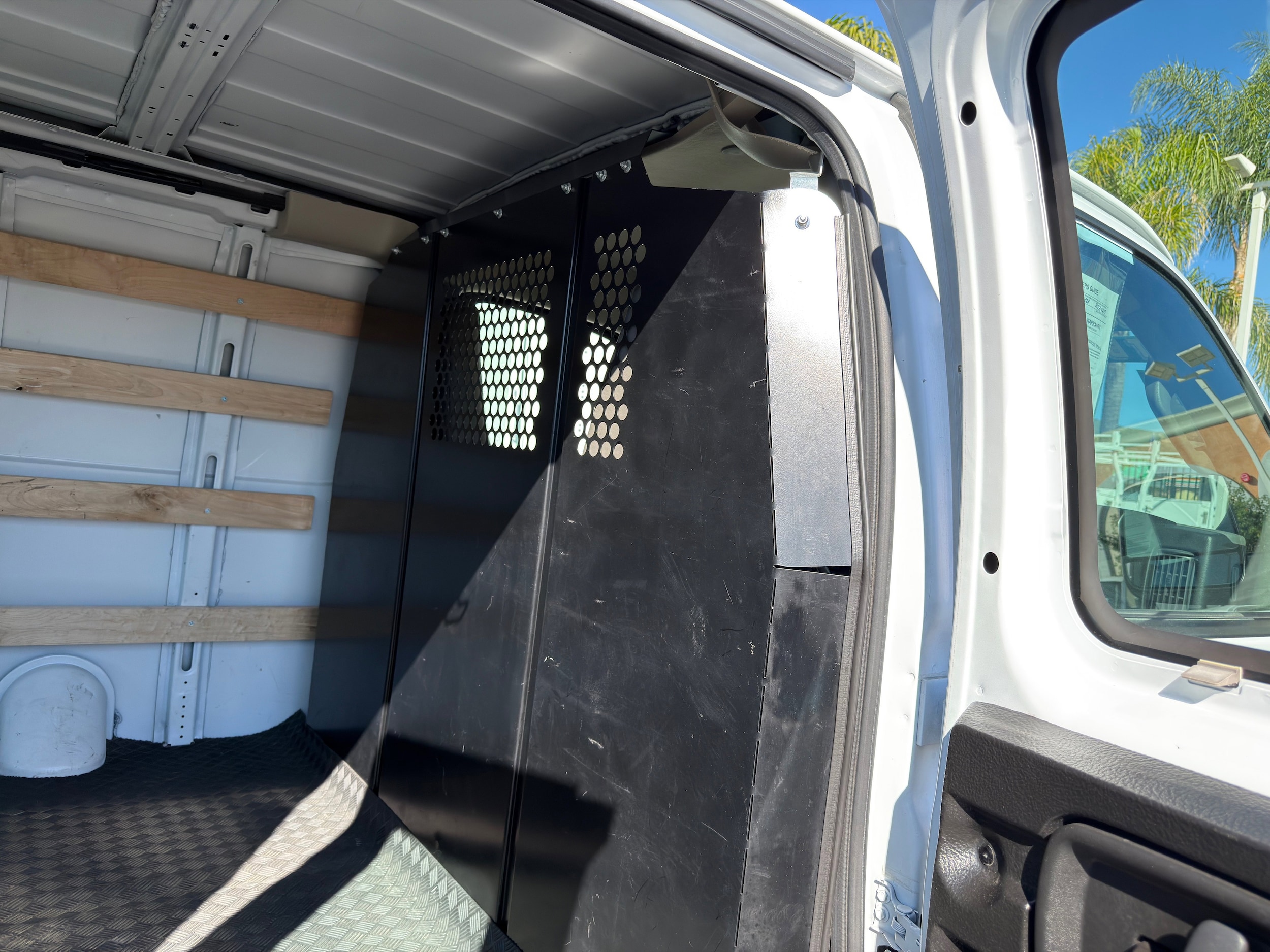 2024 GMC Savana Cargo Work Van - Photo 13