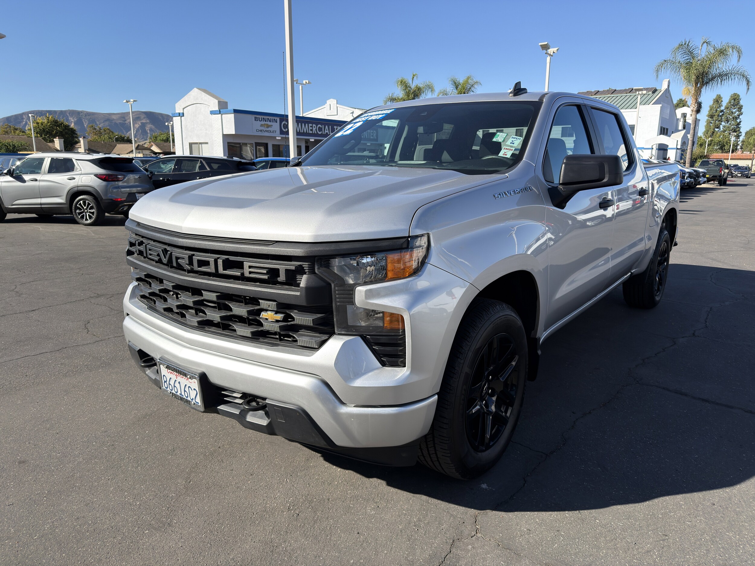 2022 Chevrolet Silverado 1500 Custom photo 3