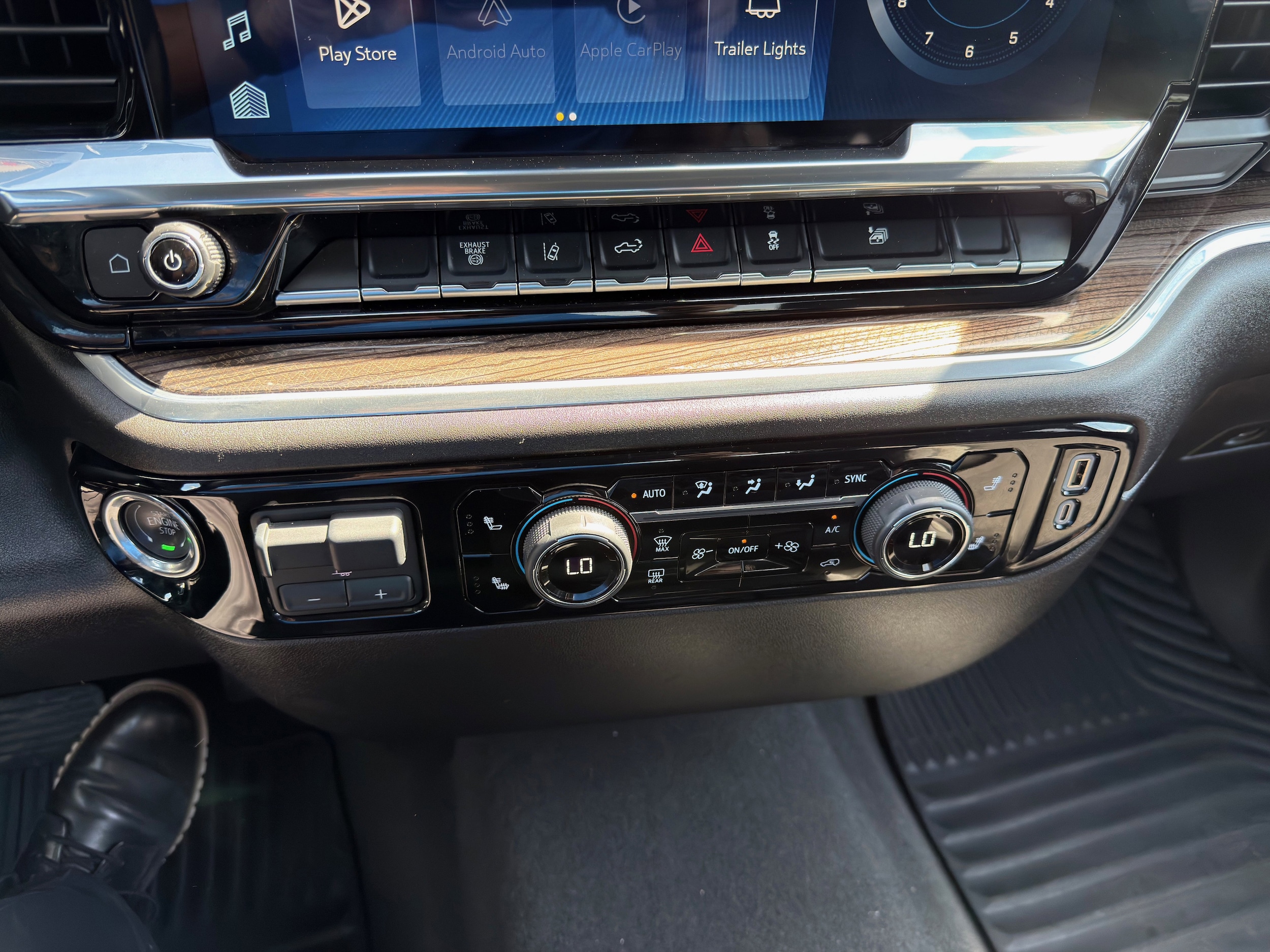 2025 Chevrolet Silverado 2500HD LT - Photo 33