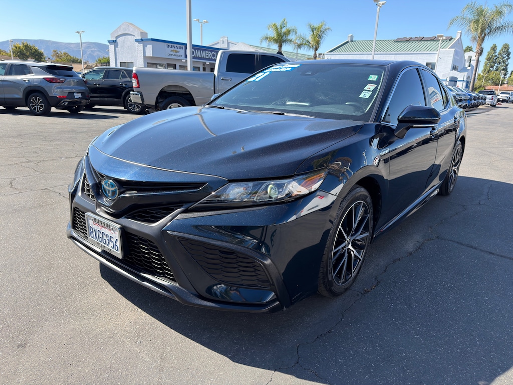 Used 2021 Toyota Camry Hybrid SE