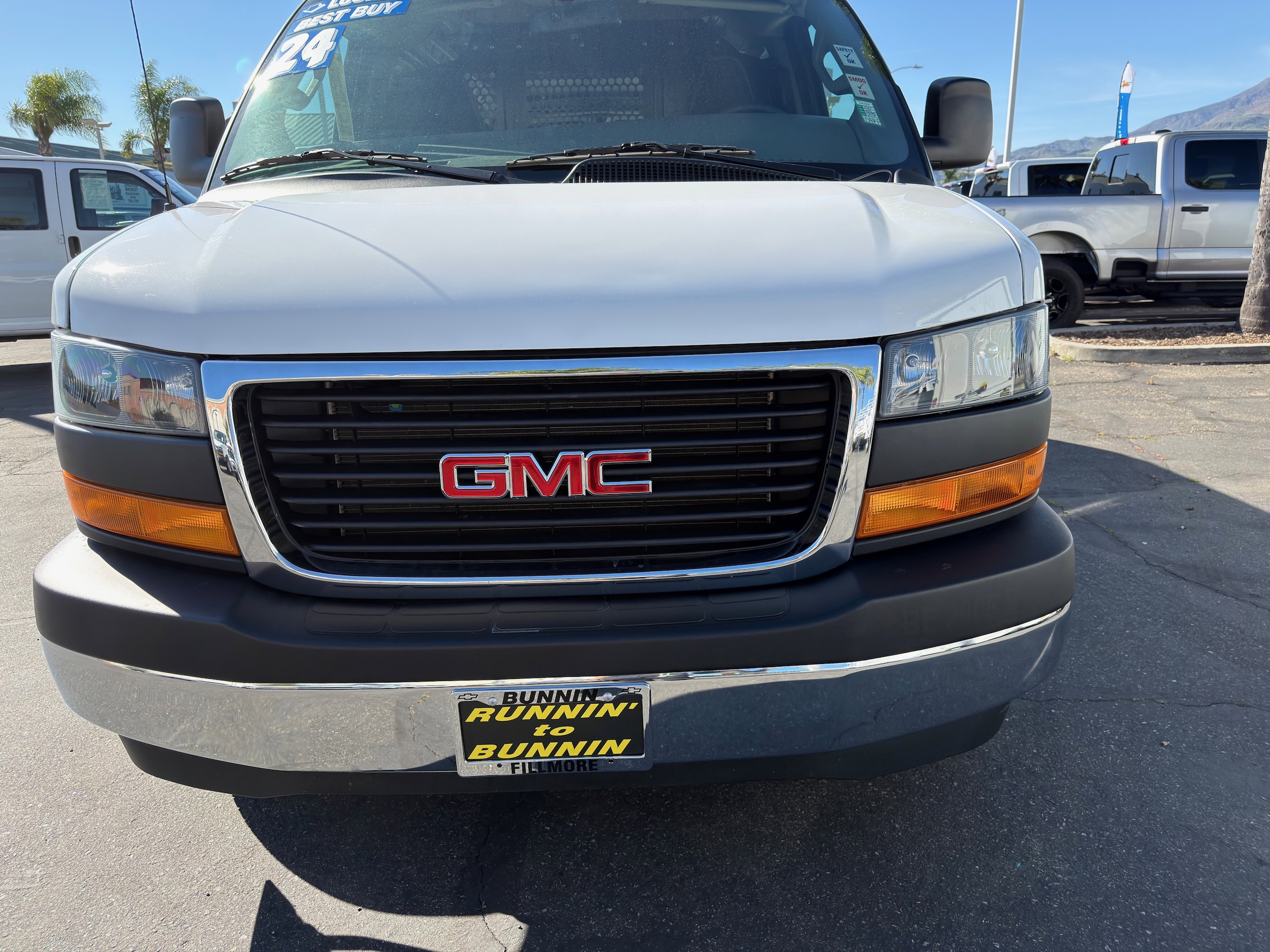 2024 GMC Savana Cargo Work Van - Photo 36