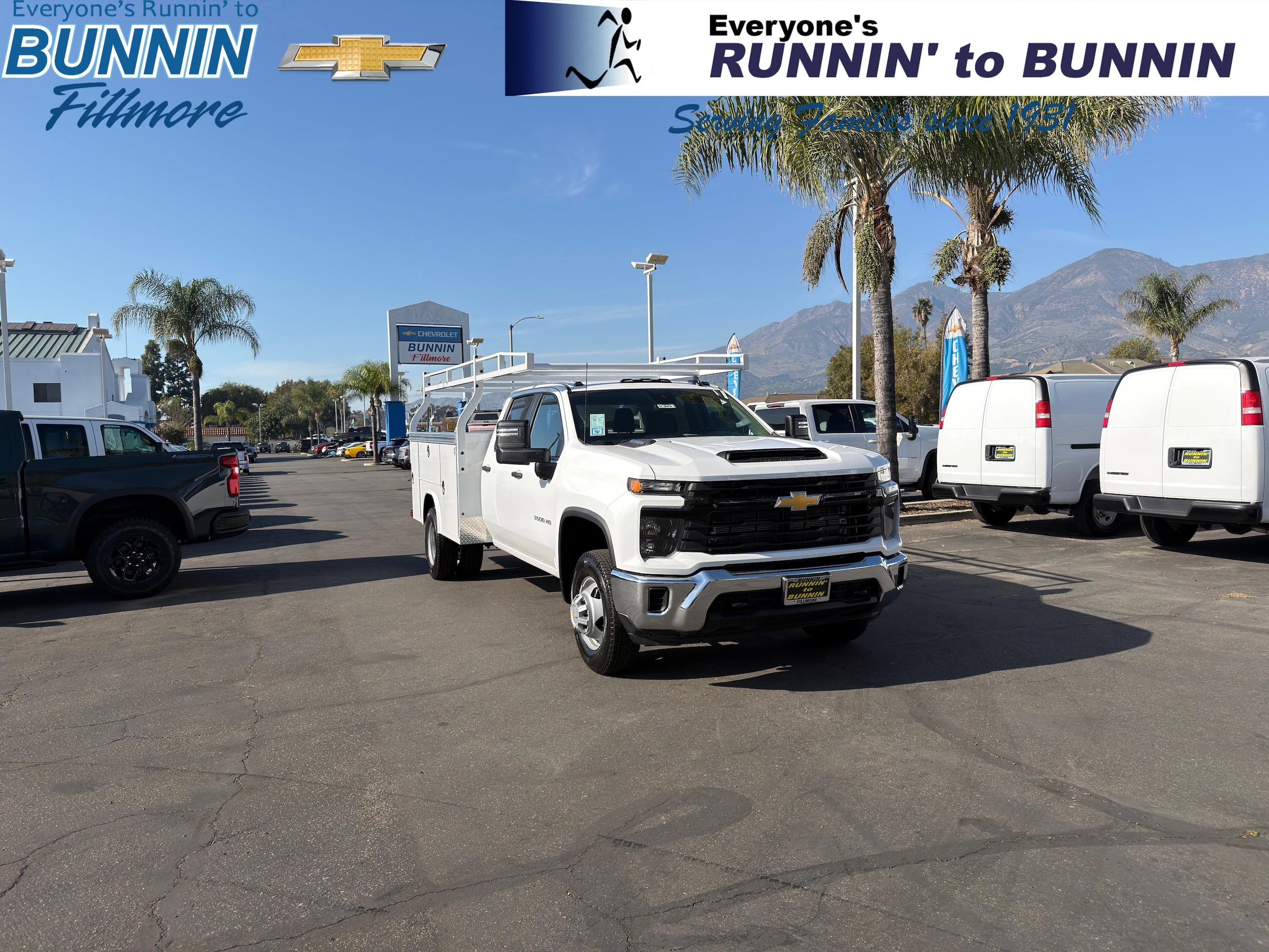 2025 Chevrolet Silverado 3500HD Work Truck's photo