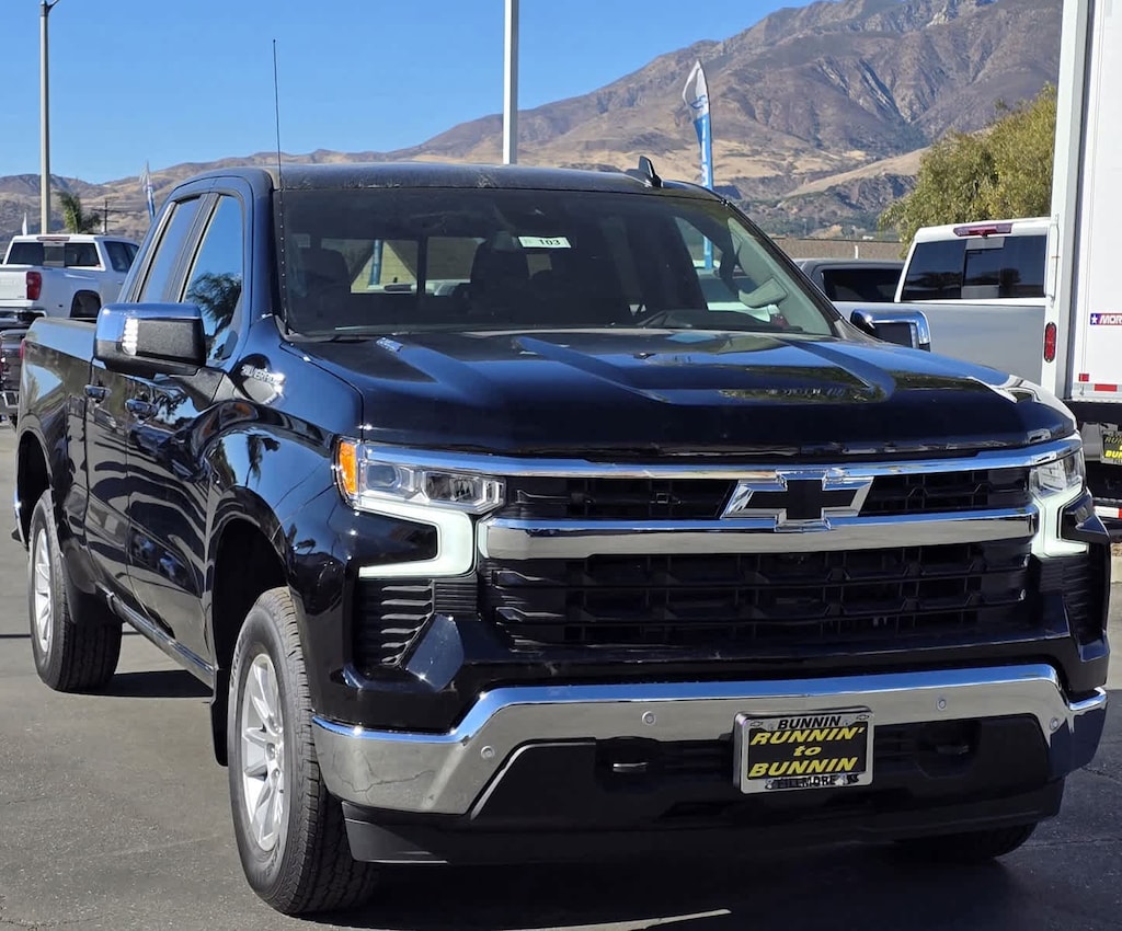 Used 2025 Chevrolet Silverado 1500 LT Truck
