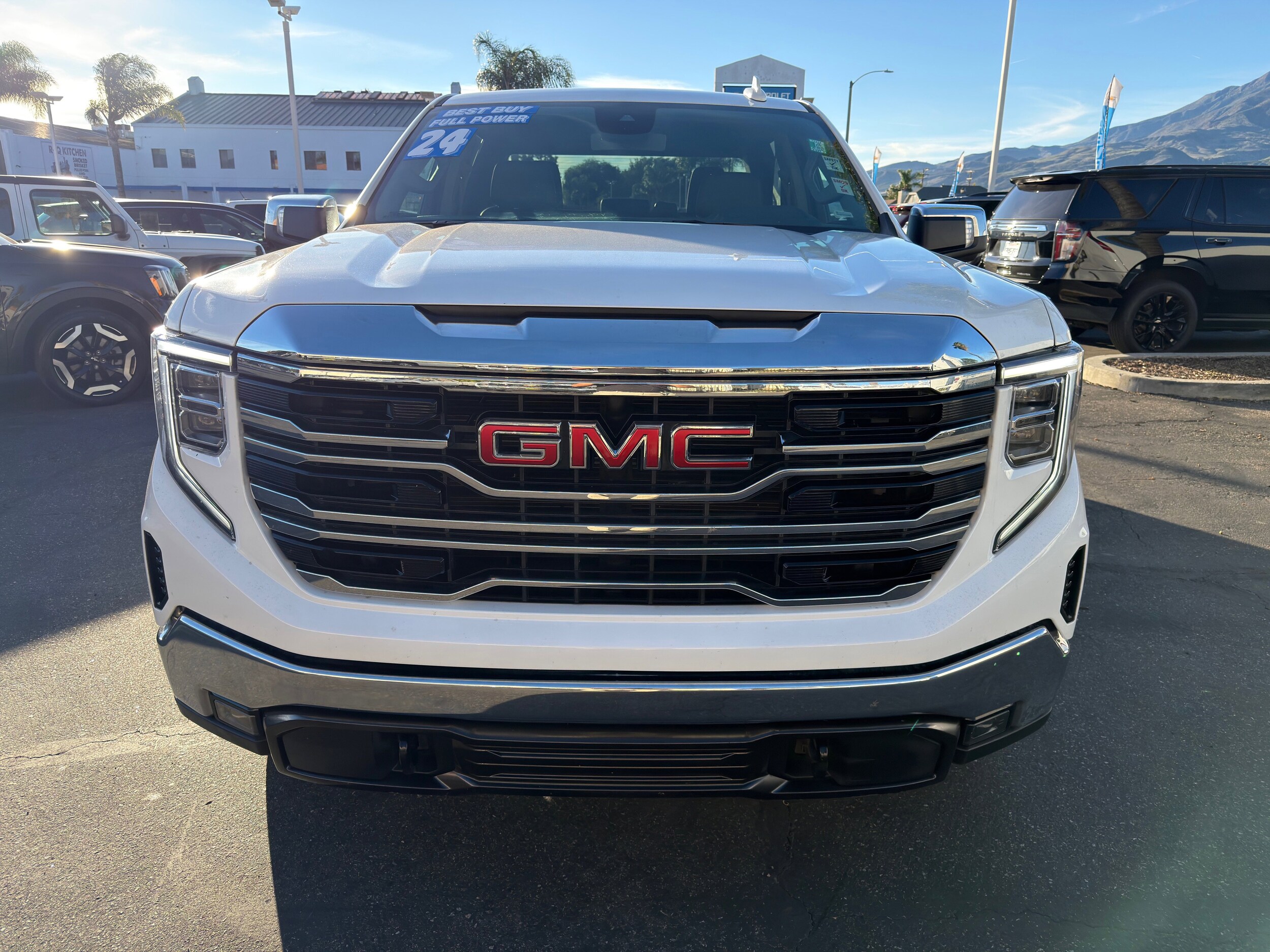 2024 Gmc Sierra 1500 SLT photo 3
