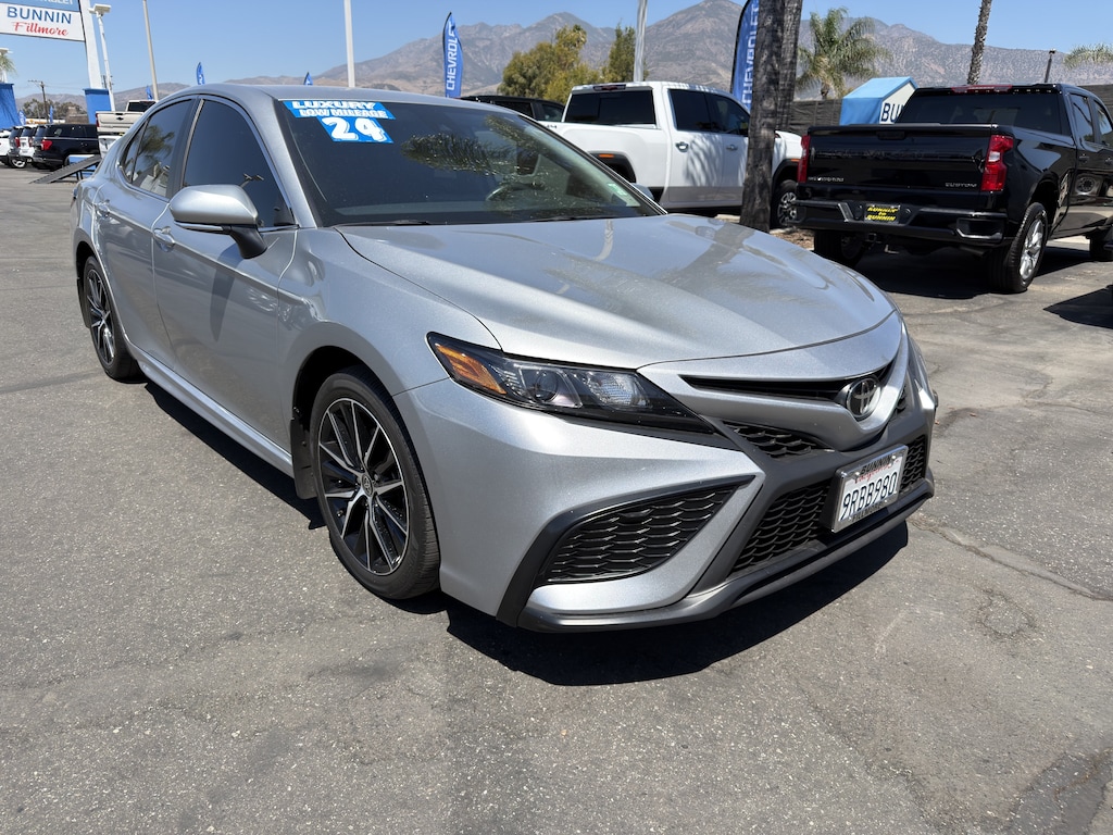 Used 2024 Toyota Camry SE